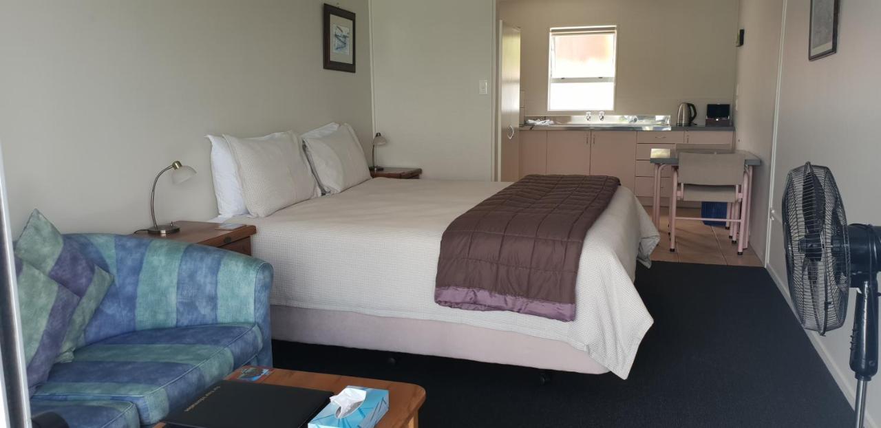Whangaroa Lodge Motel Bagian luar foto